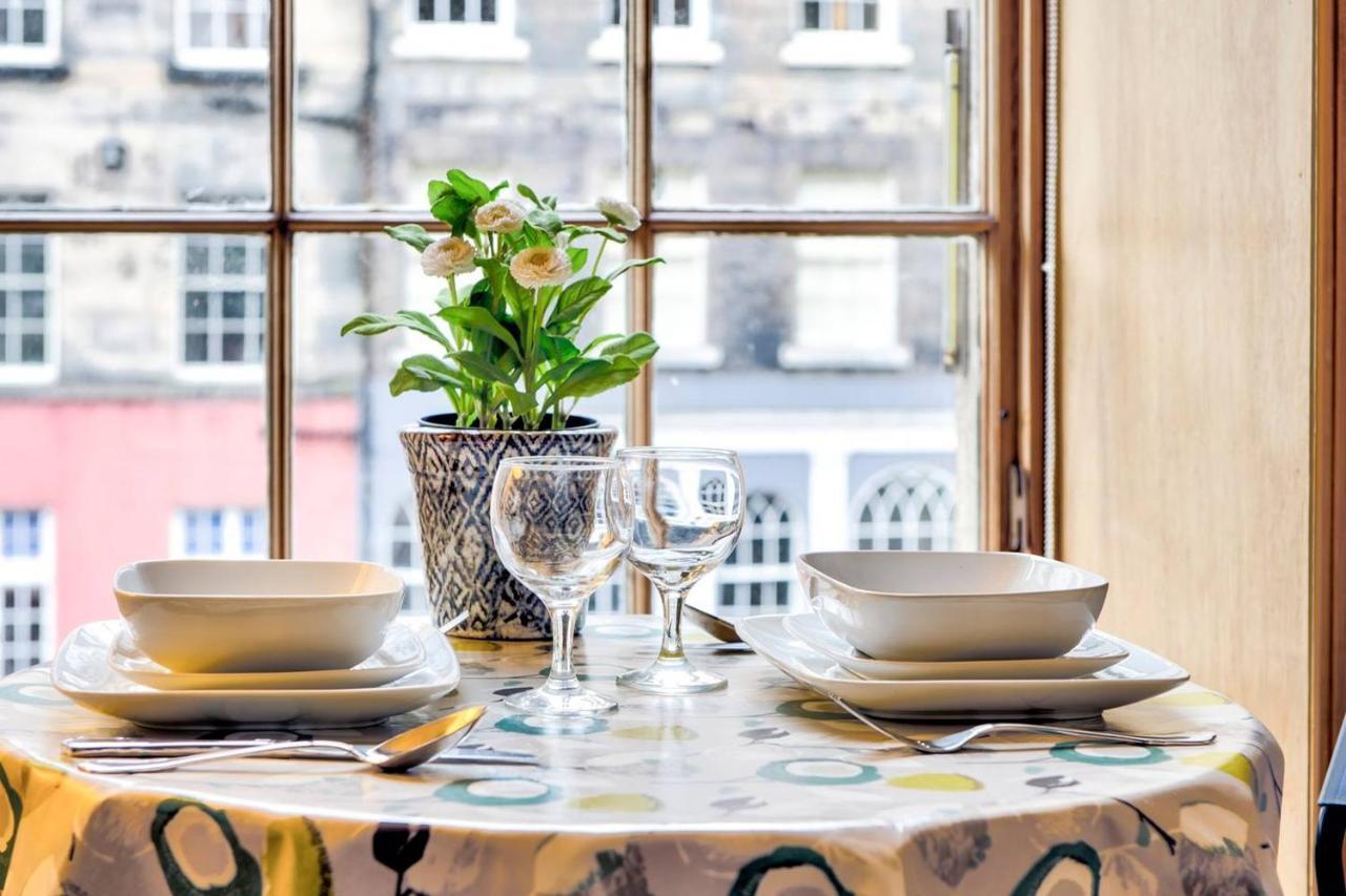 Joivy Royal Mile Apartment In Prime Location Edimburgo Exterior foto